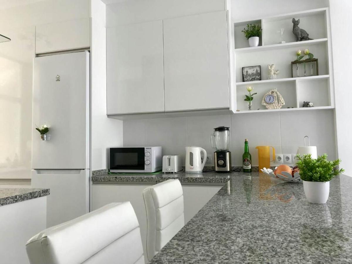 Apartamento Castillo Santa Barbara 阿利坎特 外观 照片