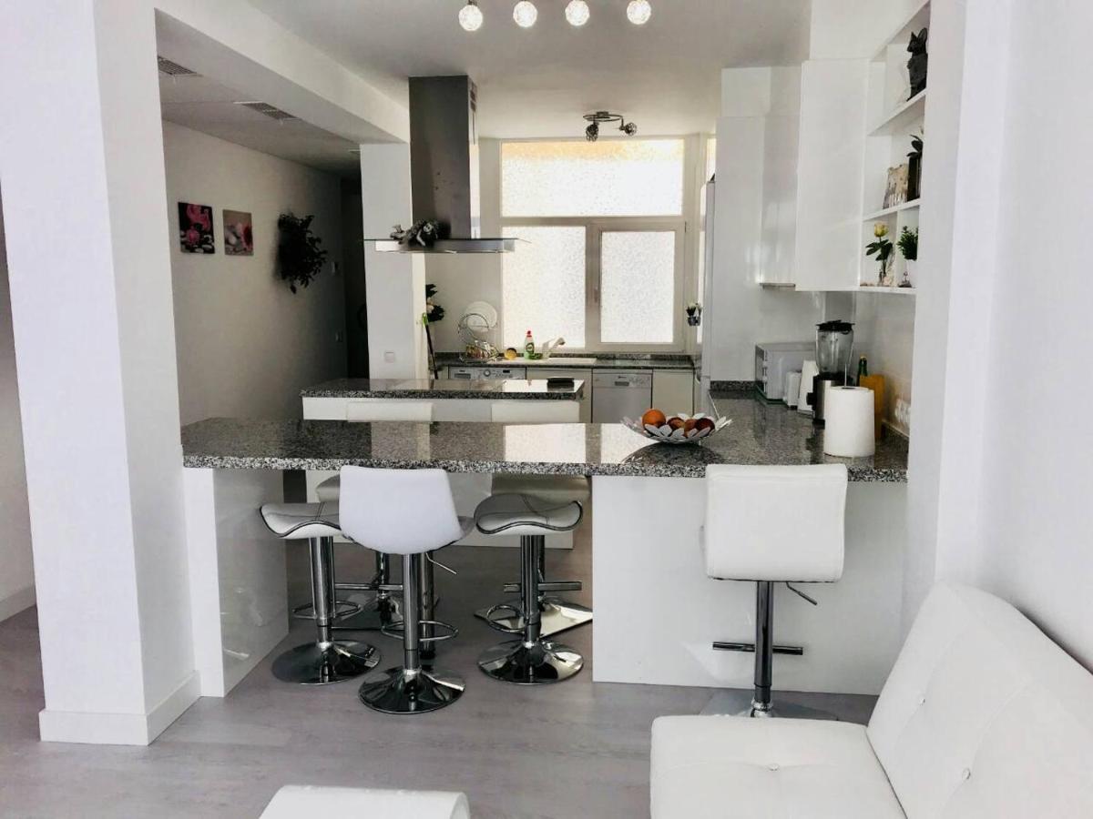 Apartamento Castillo Santa Barbara 阿利坎特 外观 照片